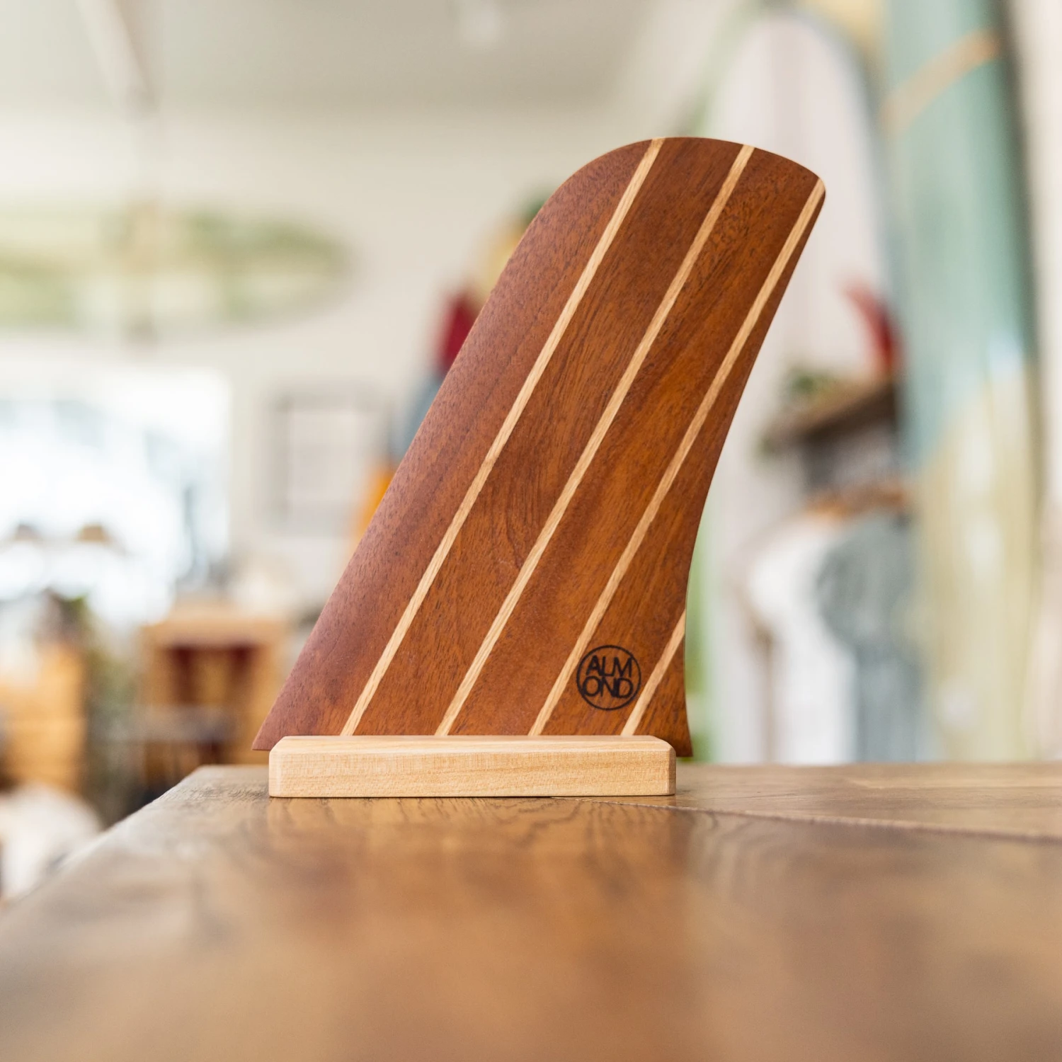 Display Wood Huck Fin 1 Display Wood Huck Fin