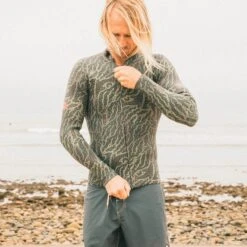 Howler X Almond Surfboards Wetsuit Jacket 10 Howler X Almond Surfboards Wetsuit Jacket -Almond Surfboards S23 Almond HB wersuit 1 91190047 356f 416d aa5d 8059f3fac16a jpg